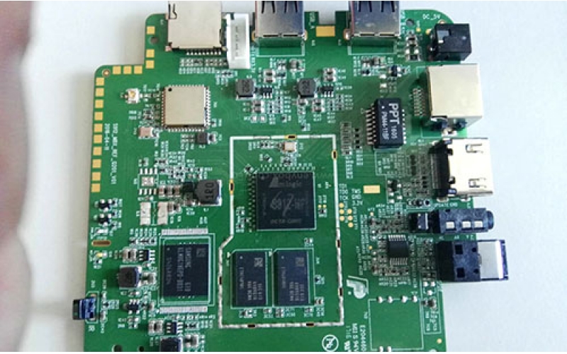 PCBA板過波峰焊時空焊是什么原因造成的？