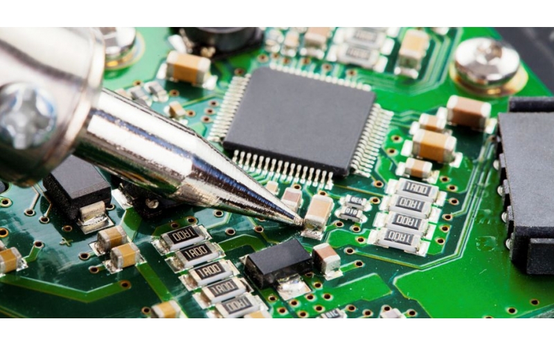 PCBA加工中的電烙鐵焊錫到底有沒有毒？