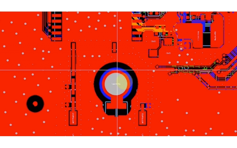 為什么經(jīng)常見到電路板GND與外殼GND之間，接一個(gè)電阻一個(gè)電容？