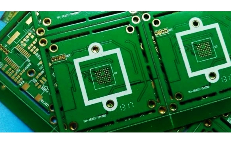 電路板采用網(wǎng)格覆銅，還是實(shí)心覆銅？