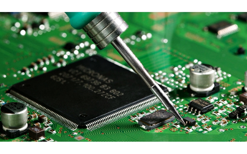 PCBA組裝中的材料選擇：焊料、PCB和封裝材料